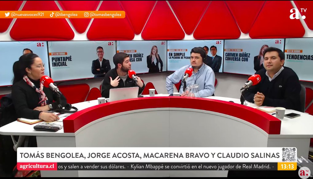 🔴AL AIRE         

Partimos este #Martes junto a nuestro panel de actualidad: <a href="/CSalinas_M/">Claudio Salinas</a> y <a href="/MacarenaBravo_/">Maca Bravo</a>, conversando de toda la actualidad política nacional.    

👉Sigue la conversación en: youtube.com/watch?v=SQo_bx…

<a href="/tomasbengolea/">Tomás Bengolea 🖐🏻🇨🇱</a> 📲<a href="/DocJorgeAcosta/">Dr. Jorge Acosta</a>