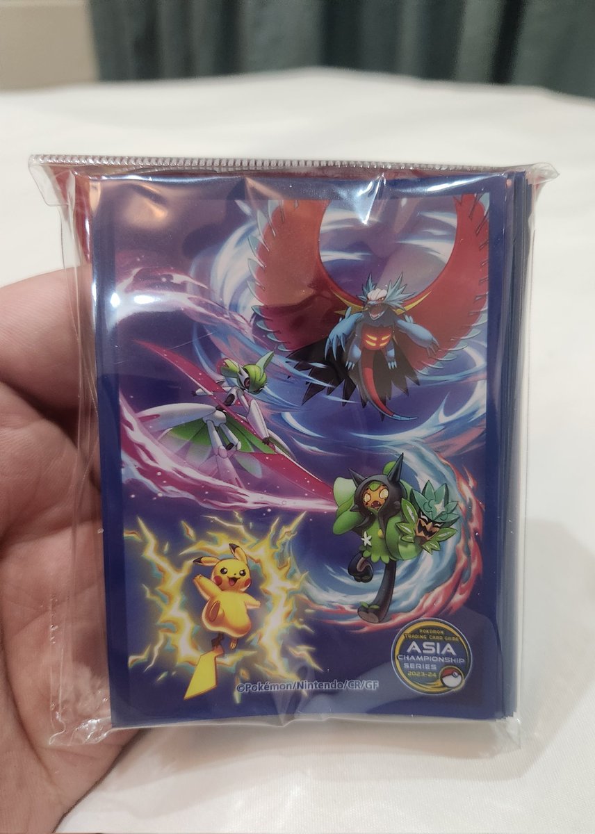 PrimeTimeWiz's tweet image. I want to share this small piece of the Asia scene with someone at NAIC! So let's do a....

🚨GIVEAWAY!🚨

These are Asia Nationals exclusive sleeves, and were only given out during each regions Championship event.

 These have traveled thousands of miles to get here 🤣

✅Follow…