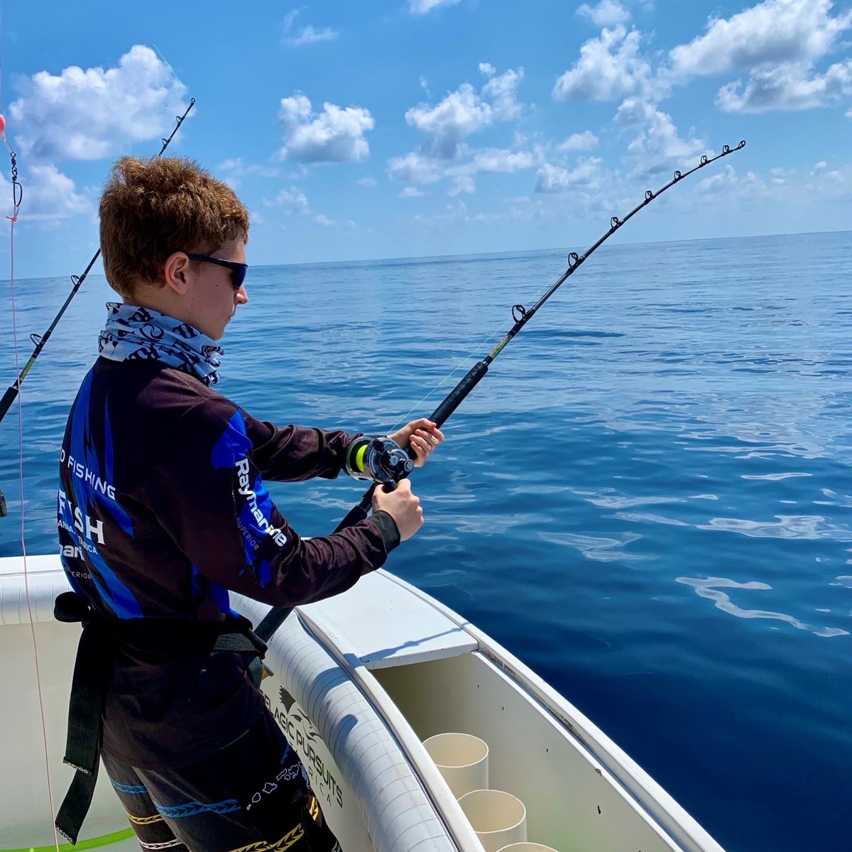 OkumaFishingUSA's tweet image. Mike Ainsworth of First Light Guide Service was on a trip to Costa Rica and found a few willing Sailfish.  And great in-water shot to go along with it. 

#OkumaFishing
#Sailfish
#InspiredFishing
