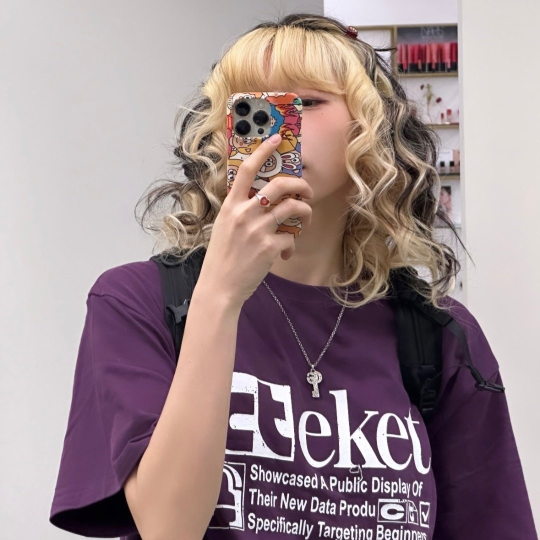 [#IG] 240604 UPDATE 💙

— Simplesmente lindíssima! Bada participou hoje do Park Semi's show com visual novo. 💙

#BADALEE #BADA #LEEBADA #SWF2 #BEBE #바다 #베베