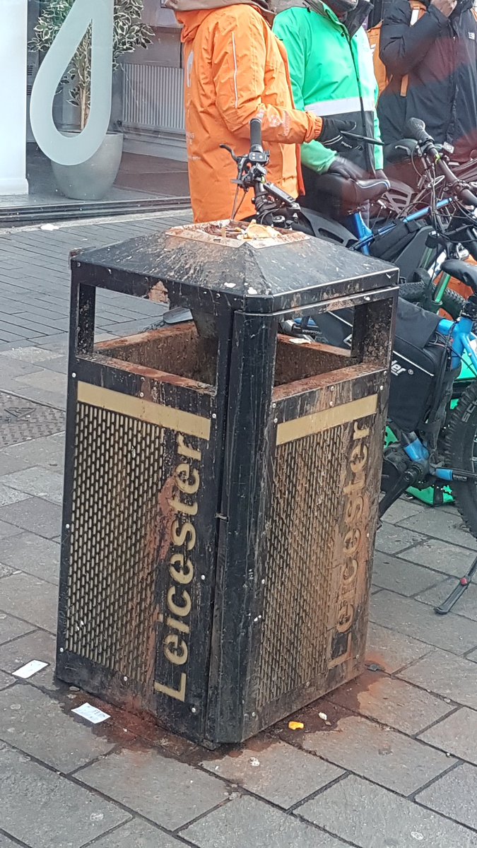 lcssdetecting's tweet image. Well after yesterday's successful post the fire exit and people are cleared. Welcome to Leicester Part 2 ....the paan spit.... @coolasleicester @BIDLeicester Not a welcoming city centre sight is it?