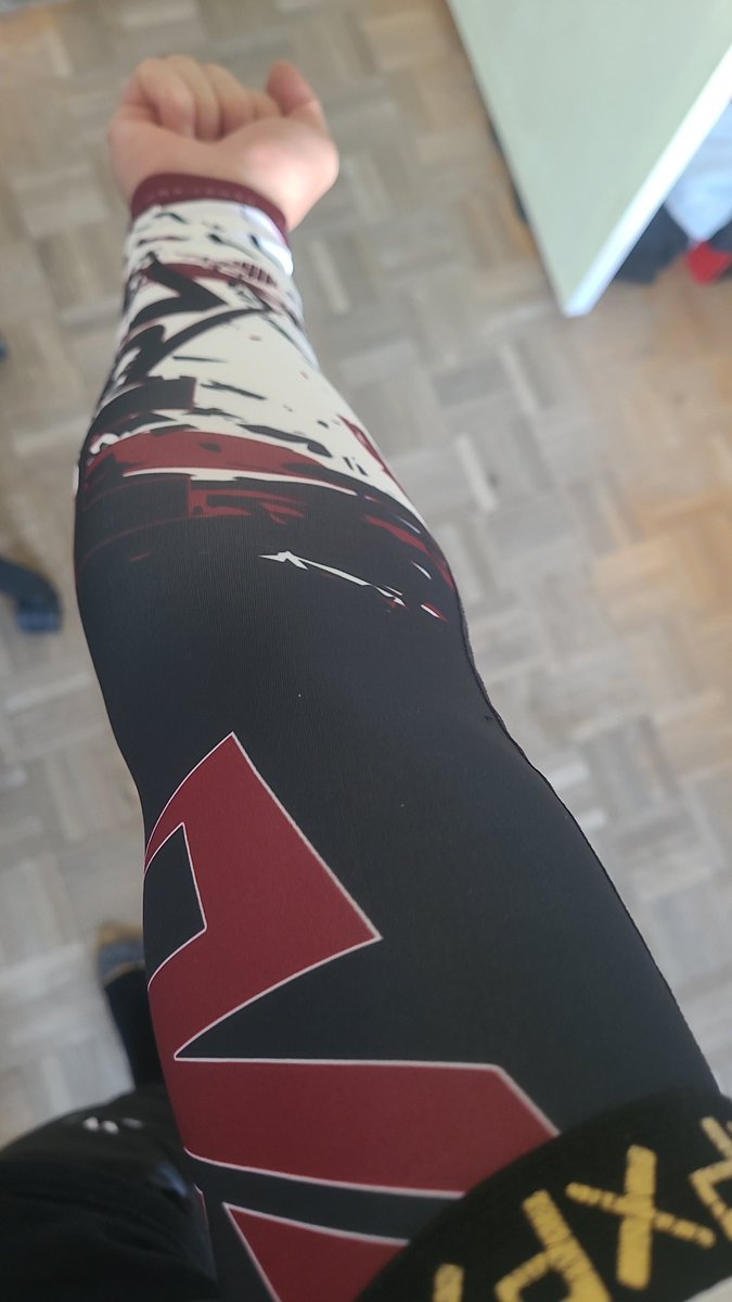 Merci <a href="/Tchouk10/">Tchouk</a> chef et <a href="/NewEdgeEsport/">NewEdge Esports</a> pour cette beauté 🥰