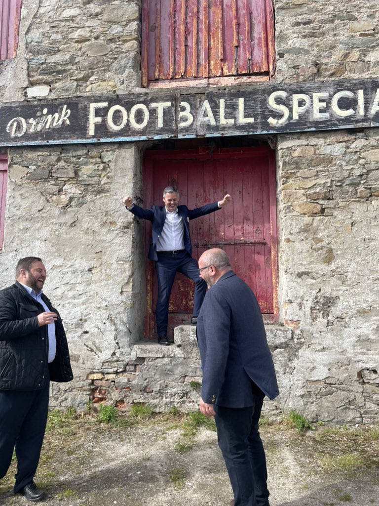 Football Special - the nectar of the gods 🤌🏻💛💚

#donegal #ramelton #mcdaids #footballspecial #macmanus1 #EUelections2024 #MNW #chrismacmanus #midlandsnorthwest