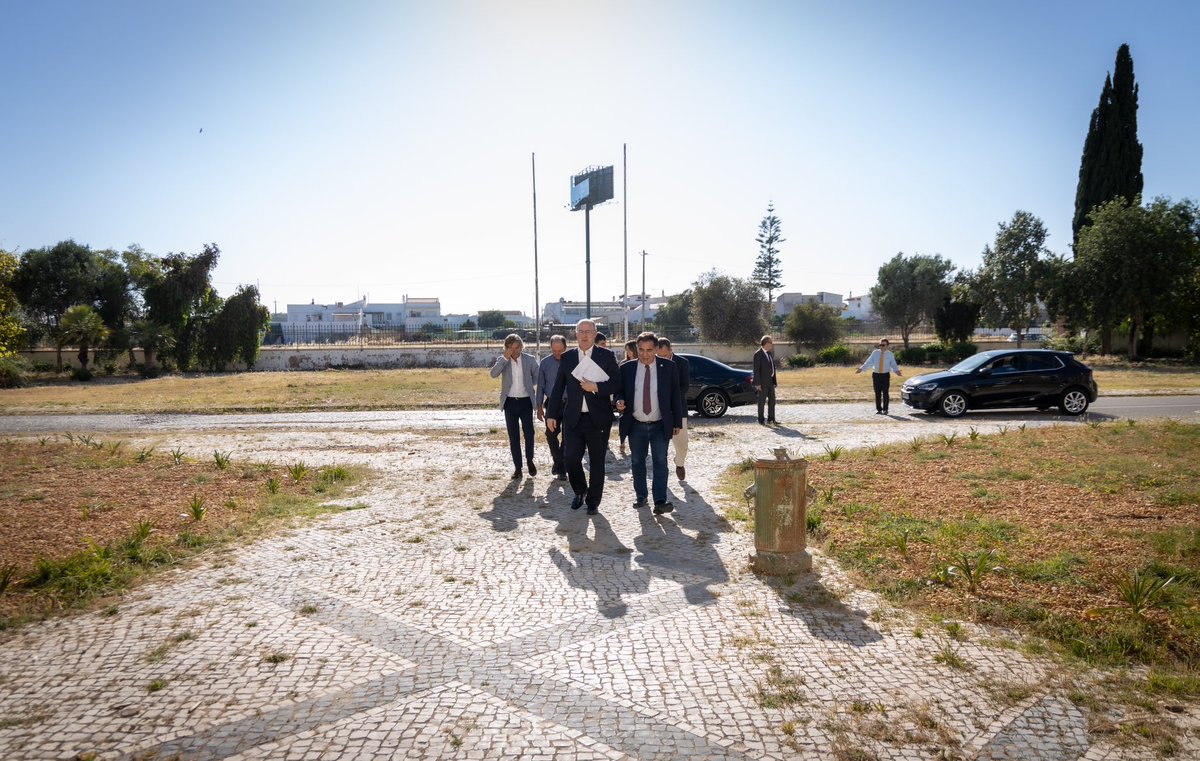 agricultura_pt's tweet photo. O Ministro da Agricultura e Pescas reuniu com a Comissão para a Sustentabilidade Hidroagrícola do Algarve para discutir o alívio das restrições na água, os investimentos necessários, a necessidade da agricultura ter uma tratamento justo.

#agricultura https://t.co/gYnzxi3iAI