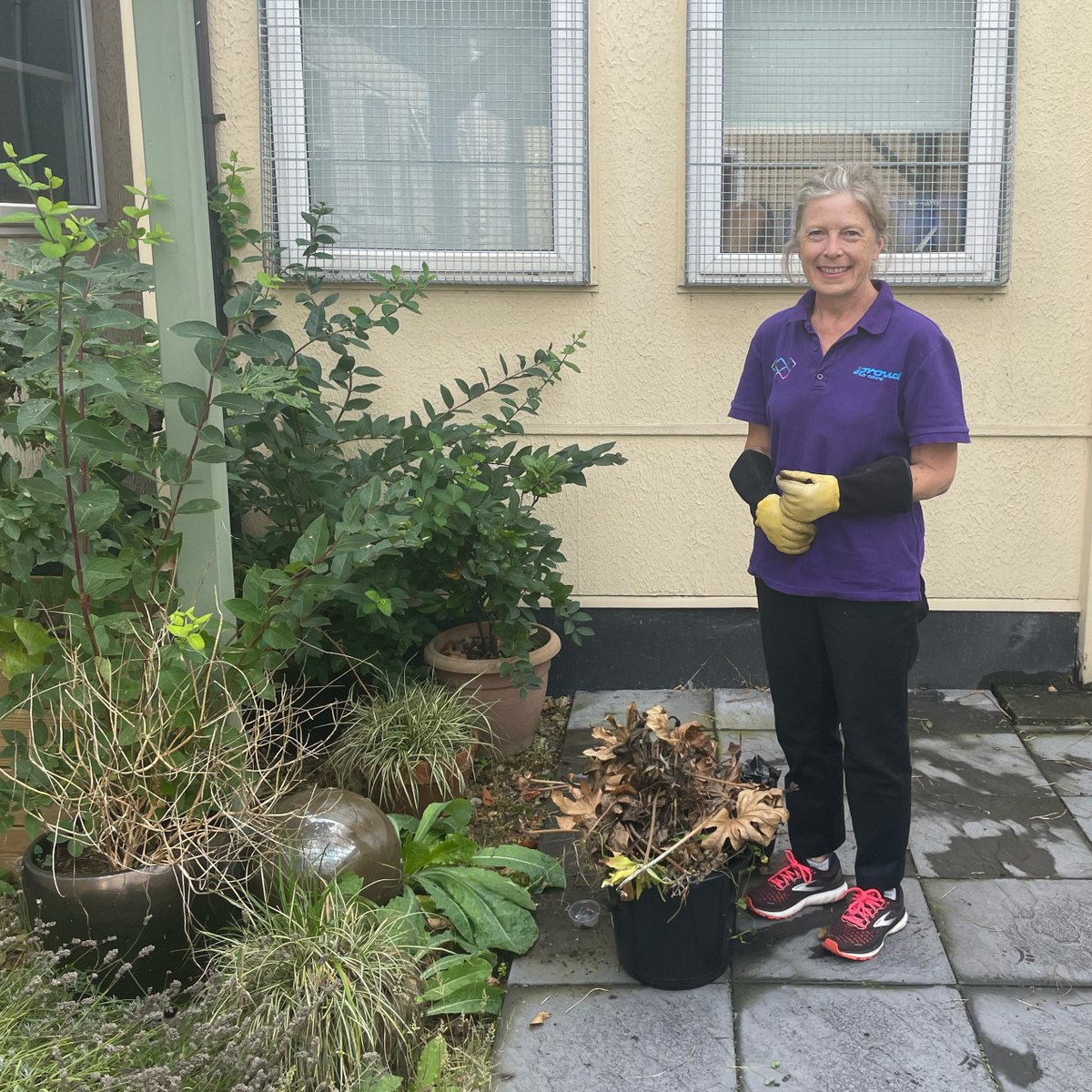 CW+ charity (@cwpluscharity) on Twitter photo We’re shouting out our wonderful #garden #volunteer Catherine 🍃❤️
With a background in architecture, Catherine has been instrumental in shaping the design of our new lakeside space at <a href="/WestMidHospital/">West Middlesex University Hospital</a>
Follow the link to learn more: bit.ly/3MYUXxa
#GreenUp We’re shouting out our wonderful #garden #volunteer Catherine 🍃❤️
With a background in architecture, Catherine has been instrumental in shaping the design of our new lakeside space at <a href="/WestMidHospital/">West Middlesex University Hospital</a>
Follow the link to learn more: bit.ly/3MYUXxa
#GreenUp