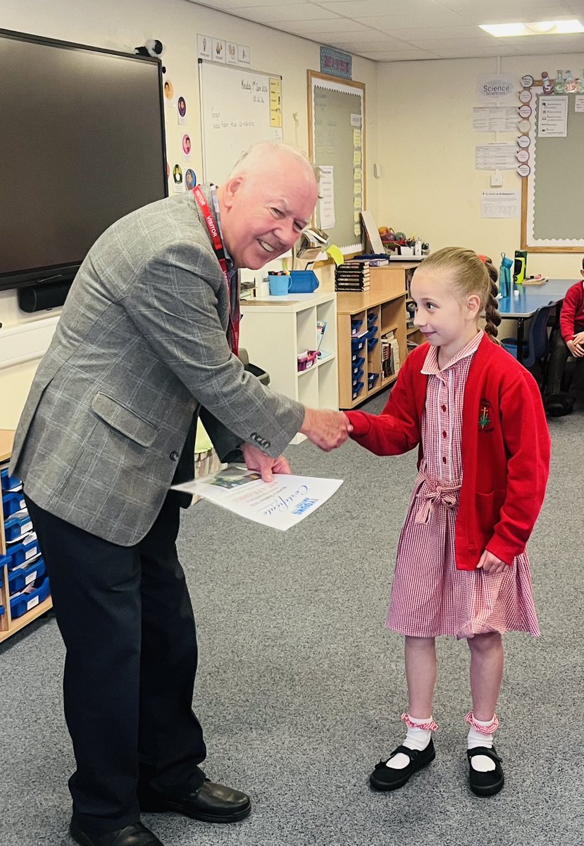 StMargaretsCEP2's tweet photo. Well done Isla and Max in Y5 who won the local Rotary art and writing competitions. We welcomed John, from the Rotary Club, into class on Monday to present them with certificates and prizes. Isla’s has also been selected for the next round, up against artists from other counties! https://t.co/BZlut1t1pu