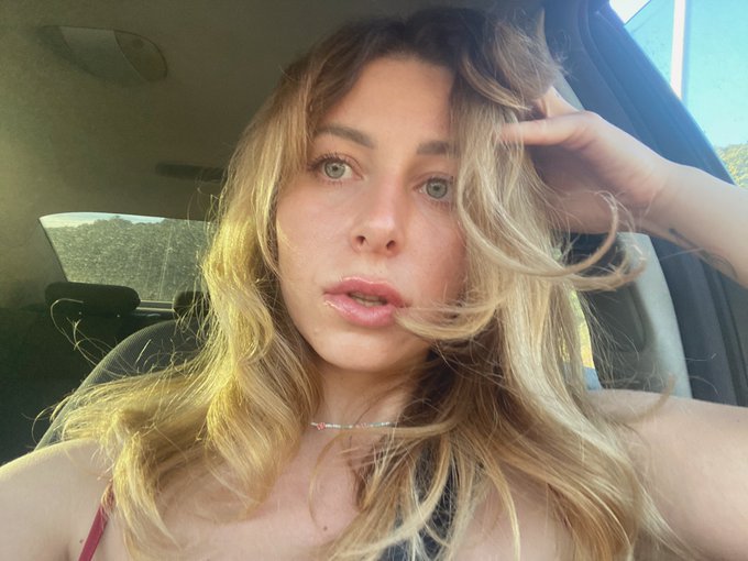 ally_breelsen