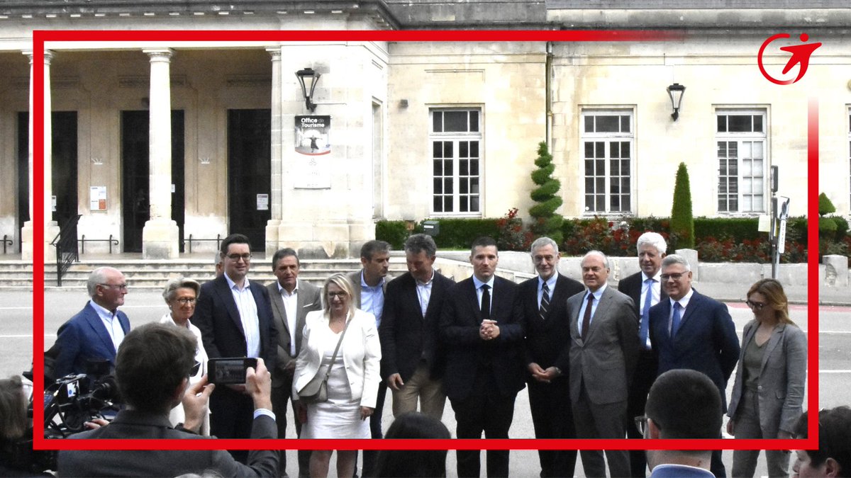 🚞Une rencontre symbolique au cœur des Vosges pour officialiser la réouverture de la ligne ferroviaire Nancy-Contrexéville, essentielle au #territoire !

📷Ce mardi 4 juin 2024, <a href="/Franck_LEROY_/">Franck LEROY</a> , Président de la <a href="/regiongrandest/">Région Grand Est</a> , <a href="/david_valence/">David Valence</a>, Député des Vosges et Président de