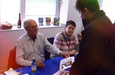 the1stjacktor's tweet photo. RIP William Russell - Such a nice gentleman, actor and one of the founding stars of Doctor Who. Perhaps without him and his peers, this show wouldn’t have lived on. Life would have been very different indeed. Goodnight, Ian Chesterton 🫡 https://t.co/46dA1WxIir