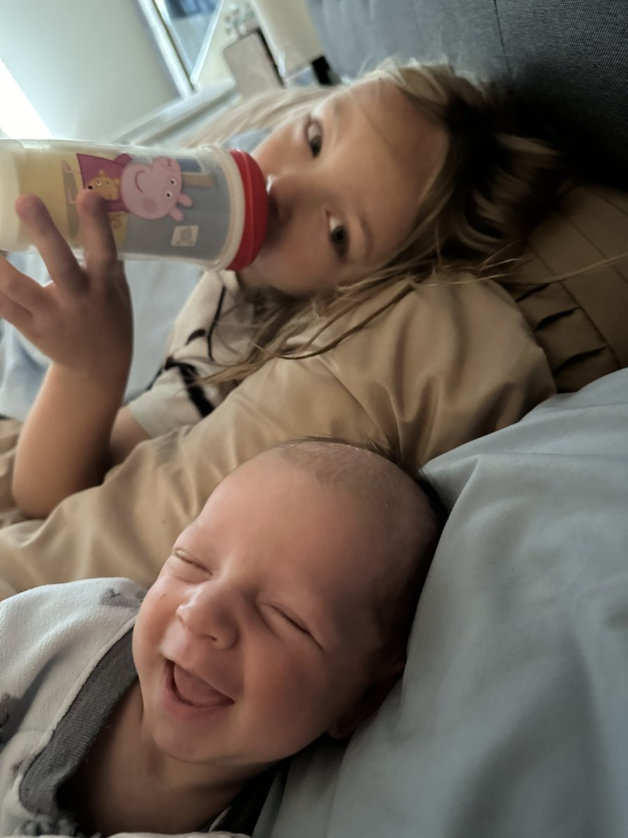 Sarah Brittni tweet media