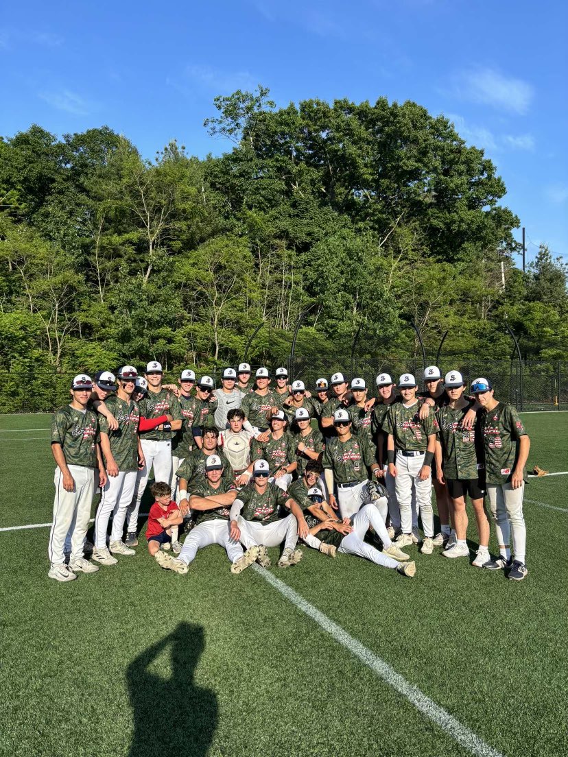 MIAA Sweet 16 SJP 5 CM 2 The Eagles bats were led by: Driscoll 2H, RBI Growney 2H, RBI Lembo RBI 1B Tighe RBI 1B Rosa and LaGrassa with 1B each Gold RBI Sac Fly Eagles advance into the Elite 8 against SJS Away on 6/7 at 4:00 🦅🦅🦅 #RollEags #PF3