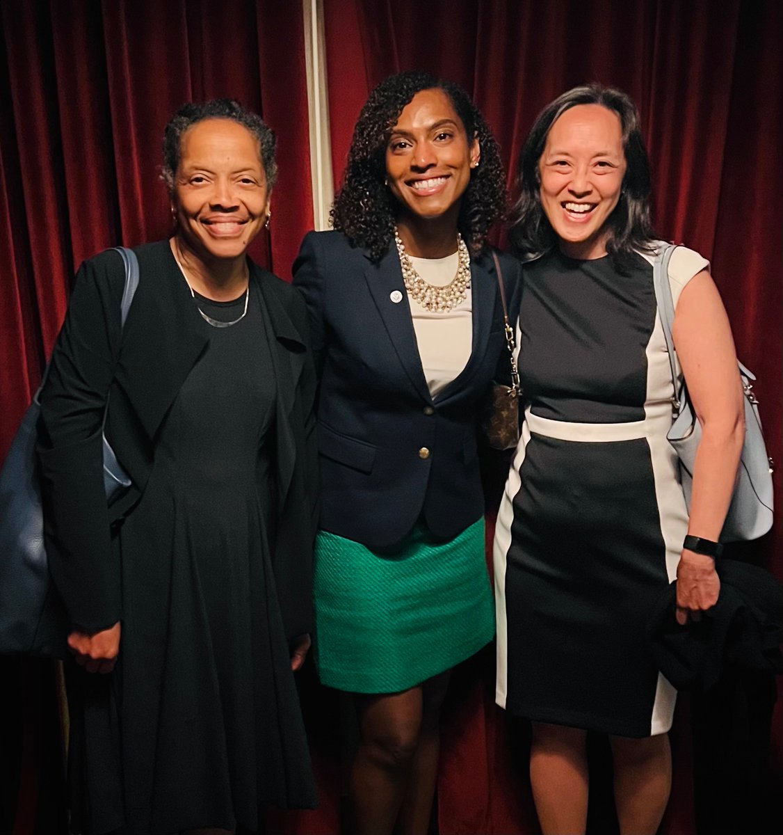 Dawn Beraud (@berauddawn) on Twitter photo No trip to Boston is complete without great food and even better company! Past <a href="/aimbe/">AIMBE</a> Presidents <a href="/GildaBarabino/">Gilda Barabino</a> and <a href="/profjoycewong/">Joyce Wong</a> thank you for the amazing send off! #sciencepolicy #advocacy #womenleaders No trip to Boston is complete without great food and even better company! Past <a href="/aimbe/">AIMBE</a> Presidents <a href="/GildaBarabino/">Gilda Barabino</a> and <a href="/profjoycewong/">Joyce Wong</a> thank you for the amazing send off! #sciencepolicy #advocacy #womenleaders