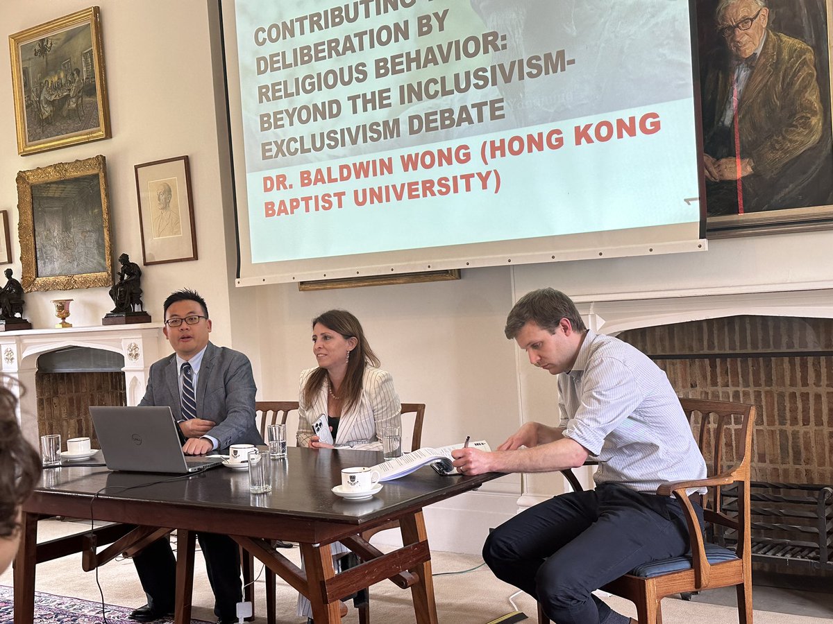 bwwong1984's tweet image. Finally completed my presentation at the 'Religion, Freedom, Equality' conference at Magdalen College, where I discussed how altruistic religious behavior can benefit public deliberation. The feedback has been amazing. Nice weather, great college, and a lovely experience 😁