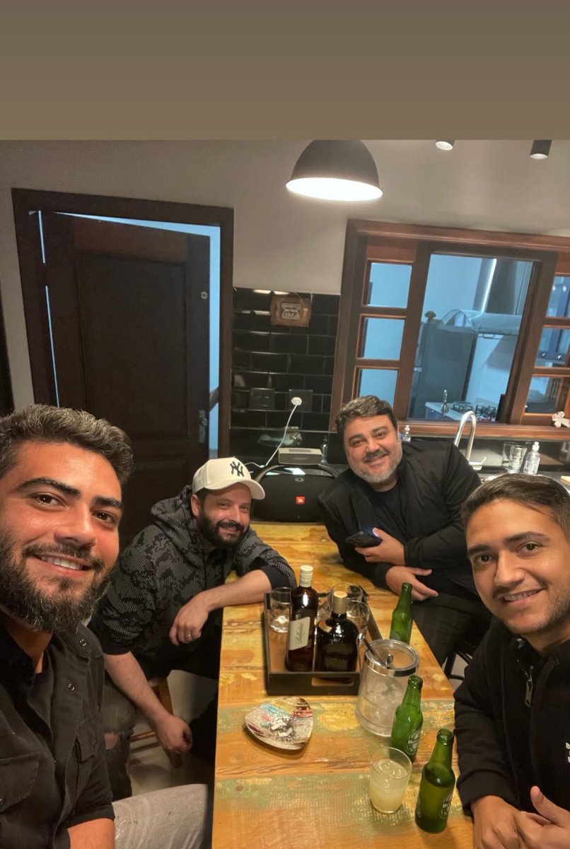 HeJOficial's tweet photo. O que será que tá vindo… https://t.co/9f1V9ktYDa