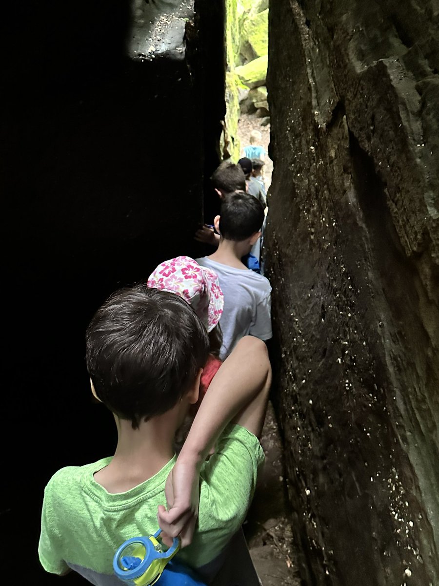 PCSDGifted's tweet photo. We had fun hiking while learning about weathering and erosion at the Ledges in CVNP today. PAGE students were impressed by the striking rock formations! https://t.co/cUEexVUo1k