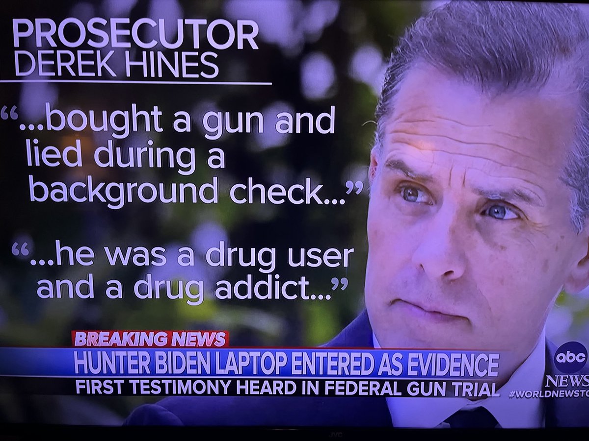Chrissi16228964's tweet photo. #HunterBiden #DrugUser #Crackhead #Liar #No oneIsAboveTheLaw #LockHimUp https://t.co/LbHLMKQ7Ik