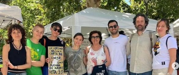 Gracias a la <a href="/CVAlacolectiva/">La Colectiva</a>, @AjuntamientosGr  y a <a href="/EcologistasGr/">Ecologistas en Acción Granada</a> , <a href="/GreenpeaceEU/">Greenpeace EU</a> , <a href="/ACCCGranada0/">🌲🌲Árboles Contra el Cambio Climático Granada🌳🌳</a> , <a href="/GranadaXelClima/">Mesa por el #Clima de #Granada</a> , <a href="/AlianzaXClima/">Alianza por el Clima</a> y <a href="/XRGranada/">Extinction Rebellion Granada</a>, <a href="/FFFGranada/">FridaysForFutureGRANADA</a> es posible esta fructífera y prometedora Mesa Verde. ¡Gracias!