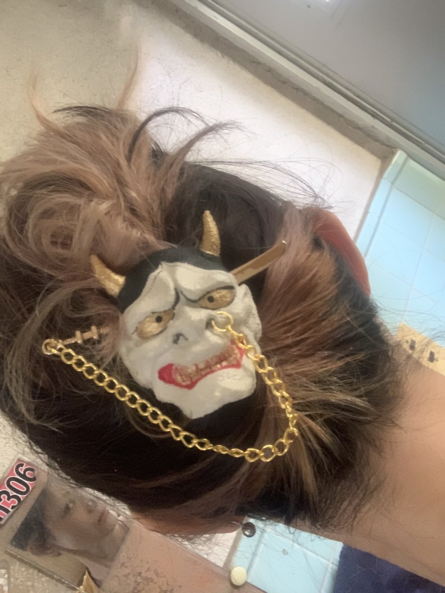 vivomad's tweet photo. 鬼を装うバレッタ
右利き
左利き
交互に見て
どっちからだって
素敵に
装着できます
だけど
ちょっとだけ忖度
左利き用
用意周到
猫之目心の歌合戦
#秘密結社猫之目
@nekonome_himitsu
#クリエーターズマーケット
#vol50
#ポートメッセなごや
#6月22日23日
#ブースM239 https://t.co/dY4o3Rk2KP