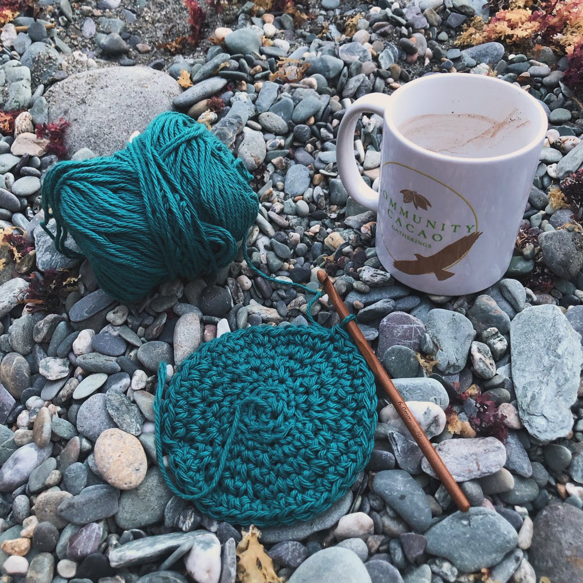 GreggyGood's tweet image. Crocheting and connecting over a lovely cup of cacao at the beach is so nice 💕🌊🧶☕️🙏✨
