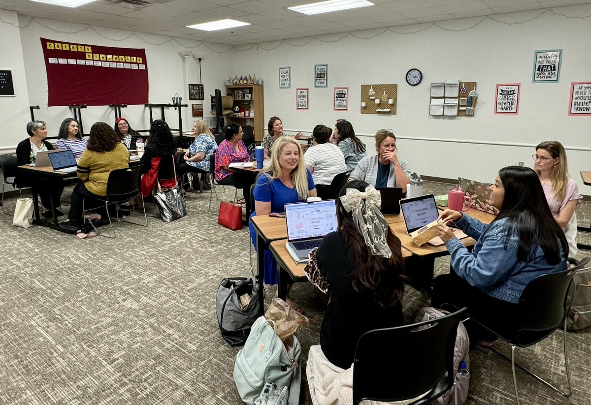 I loved having the opportunity to facilitate a learning session about PA, phonics, &amp; reading at Cultivate! These teachers were amazing! 🎉
#FISDCultivate
<a href="/FisdLearns/">Frisco ISD Professional Learning</a> 
<a href="/ci_elem/">Frisco ISD Elementary Teaching and Learning</a>