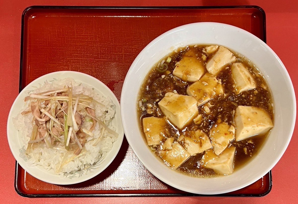 中華東東 tweet media