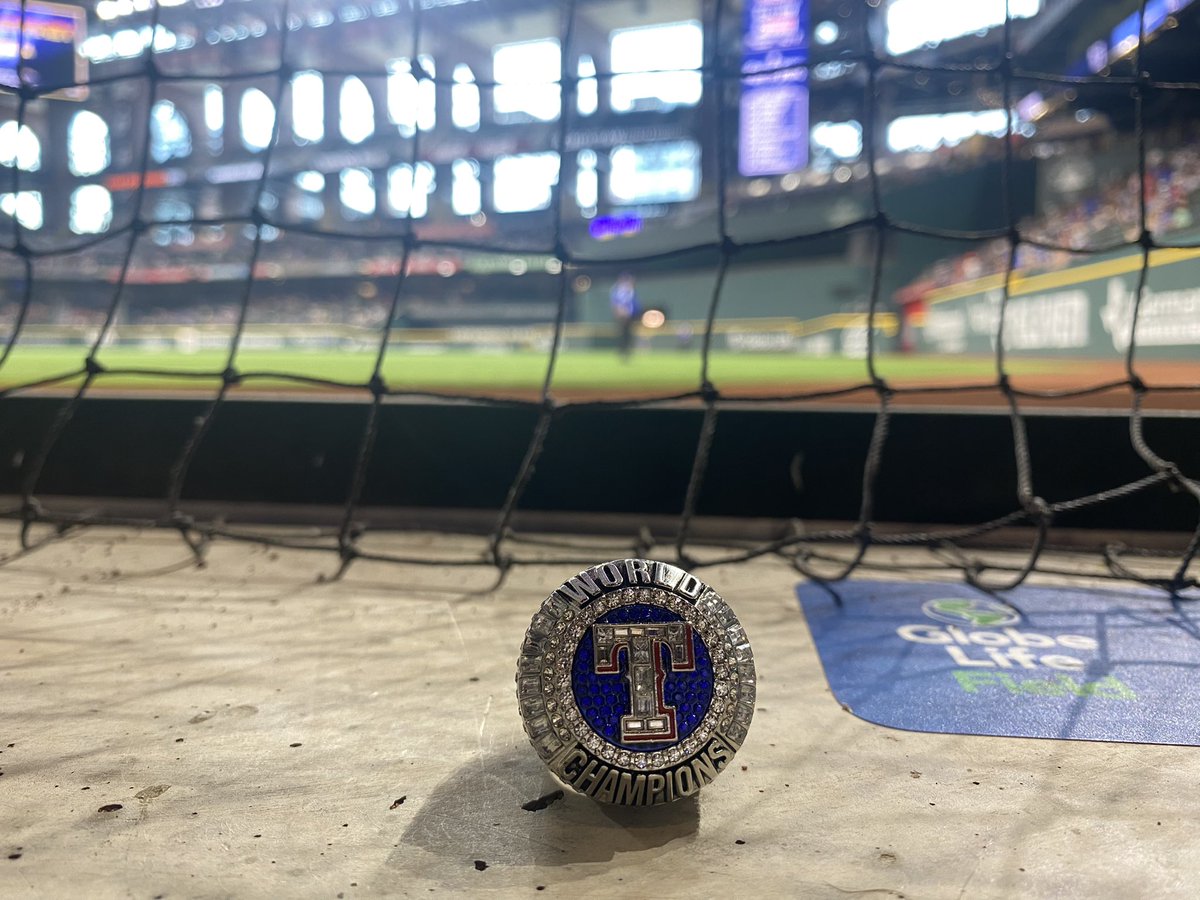 Afowl06's tweet photo. Moved to Texas got a Championship Ring! https://t.co/0DdPE7MBZH