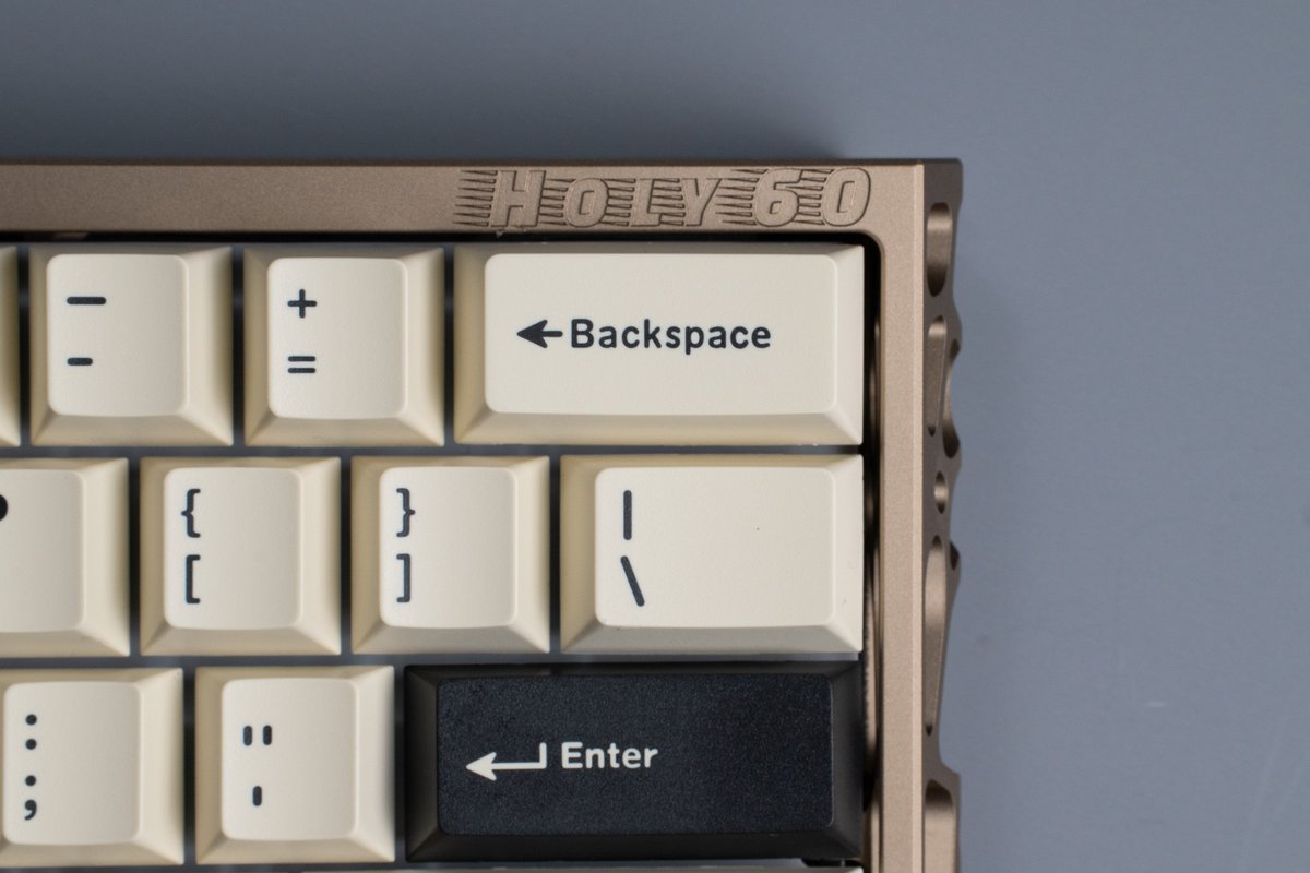NachoCustomz's tweet photo. Prsonal build Wooting 60
HE+ module
WS CREAMY CHARCOAL KEYCAPS
Artisan ESC key by Spookycaps
Holy 60 Mocha case
WS dash magnetic switches https://t.co/FHtz38aKKa