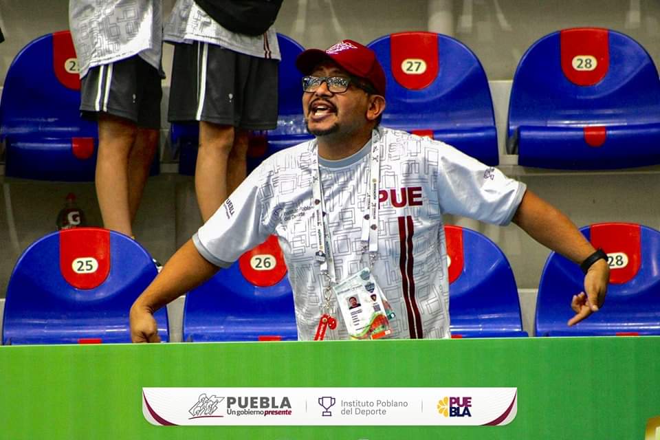 DeporteGobPue's tweet photo. #PoderPoblano 🔥 | El seleccionado poblano de #Esgrima 🤺 inicia su participación en los #NacionalesCONADE2024 😎👏🏻. ¡Vamos con todo! 🥇 https://t.co/foNht4lv7s