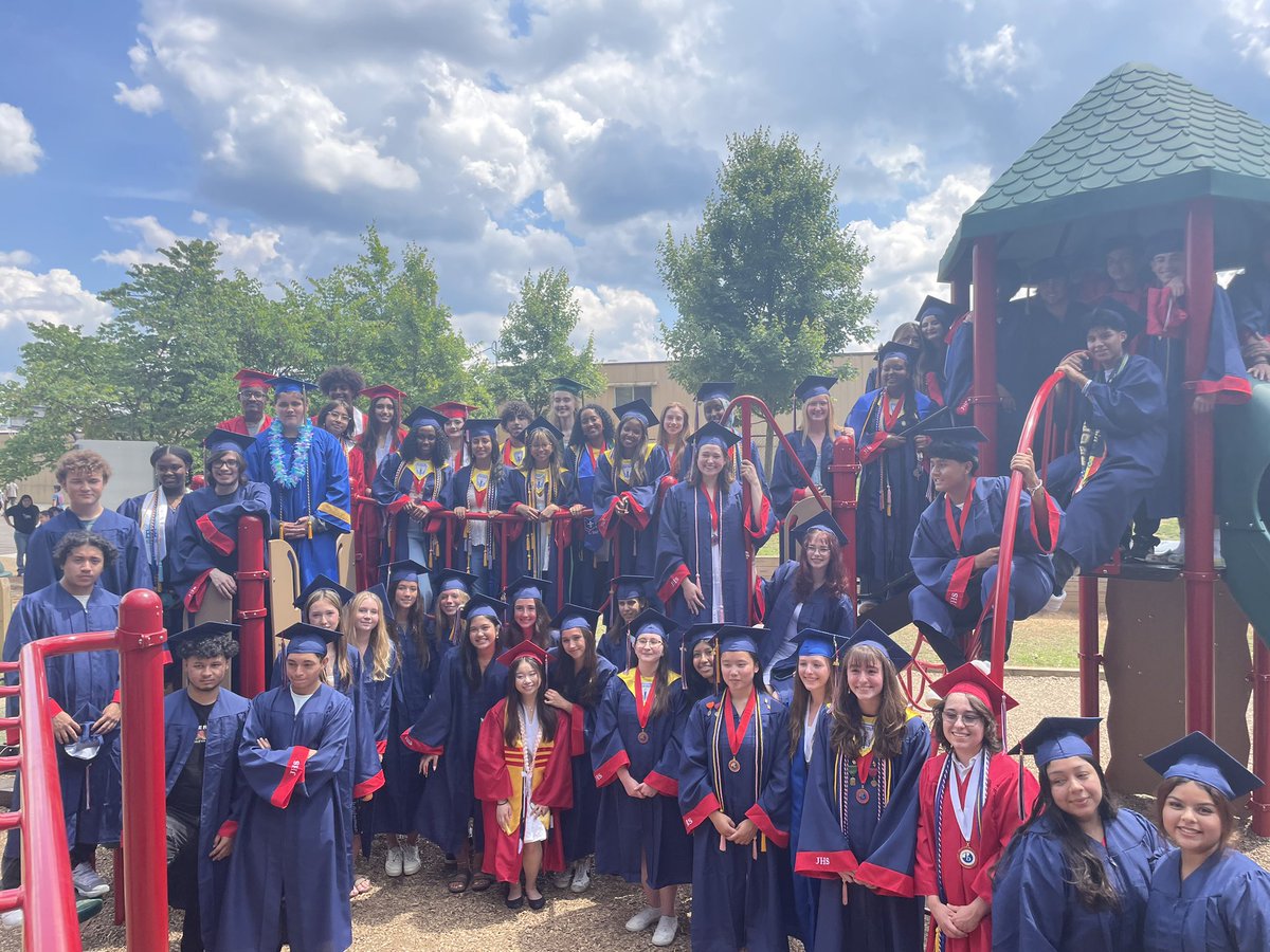 Kelly Cabezas (@mrscabezasap) on Twitter photo Congratulations to the Class of 2024! Once a bulldog, always a bulldog! <a href="/BESbulldogs/">Belvedere Elementary - FCPS</a> <a href="/FCPSR2/">FCPS Region 2</a> Congratulations to the Class of 2024! Once a bulldog, always a bulldog! <a href="/BESbulldogs/">Belvedere Elementary - FCPS</a> <a href="/FCPSR2/">FCPS Region 2</a>
