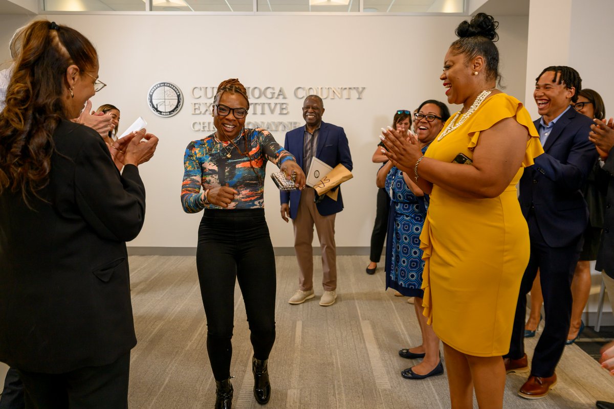 CuyahogaCounty's tweet photo. Look who stopped by! The entire county is rallying behind our very own, Morelle McCane, who is competing in the '24 Olympic Games. She's the first female boxer from Cleveland to do so! We join our Executive in wishing her luck. As Morelle said, together, we're #CreatingTheMoment! https://t.co/gI76wBz62s
