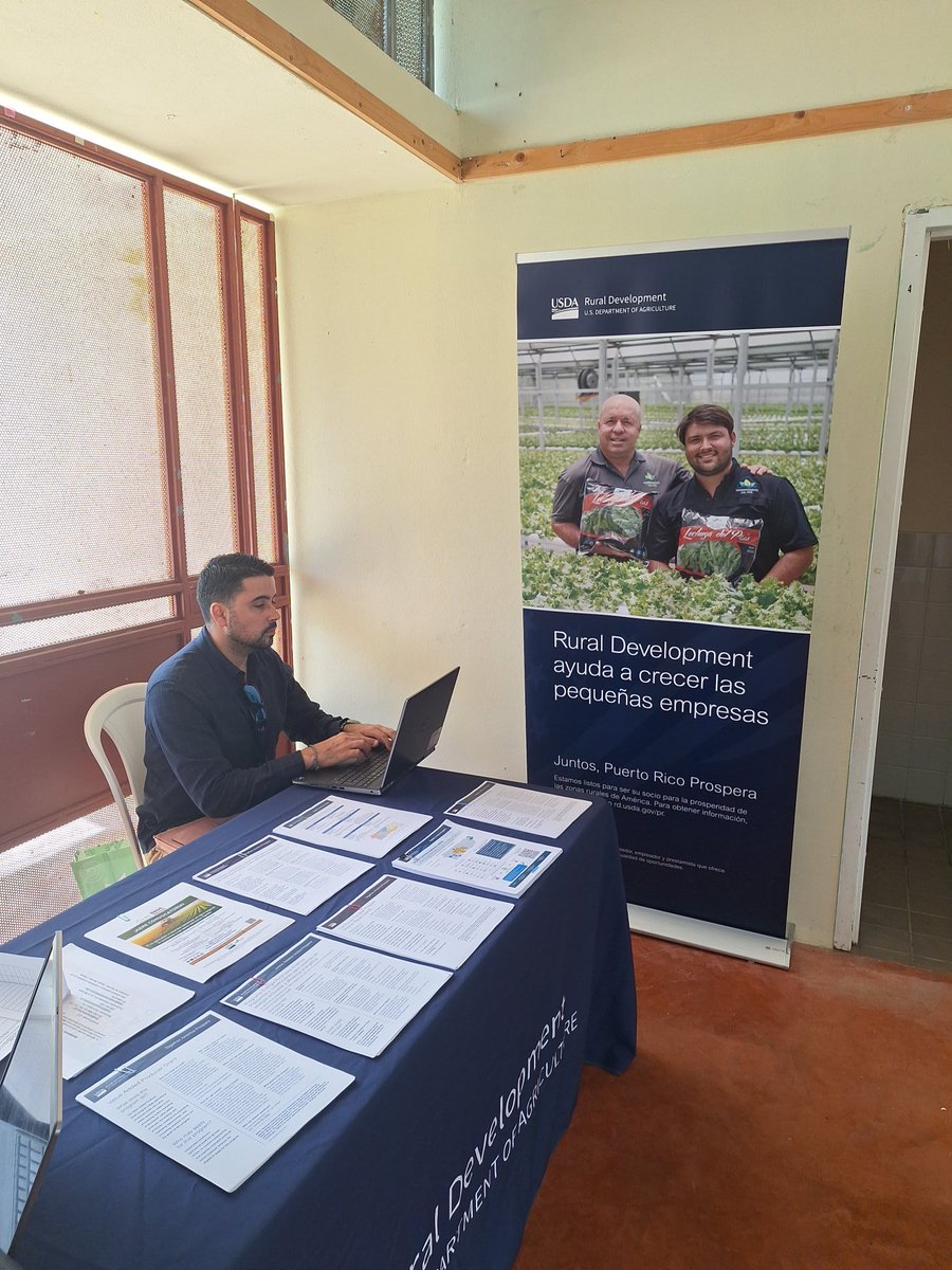 RD_PuertoRico's tweet photo. @RD_PuertoRico Officials are in the municipality of Adjuntas explaining the @RURALgov initiative and @usdaRD Housing Program. 
#Homeownershipmonth #ONEUSDA https://t.co/MfamuWUGQL