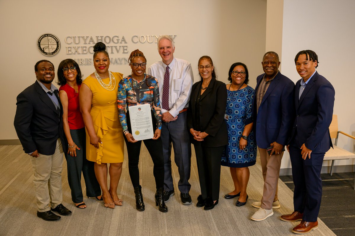 CuyahogaCounty's tweet photo. Look who stopped by! The entire county is rallying behind our very own, Morelle McCane, who is competing in the '24 Olympic Games. She's the first female boxer from Cleveland to do so! We join our Executive in wishing her luck. As Morelle said, together, we're #CreatingTheMoment! https://t.co/gI76wBz62s