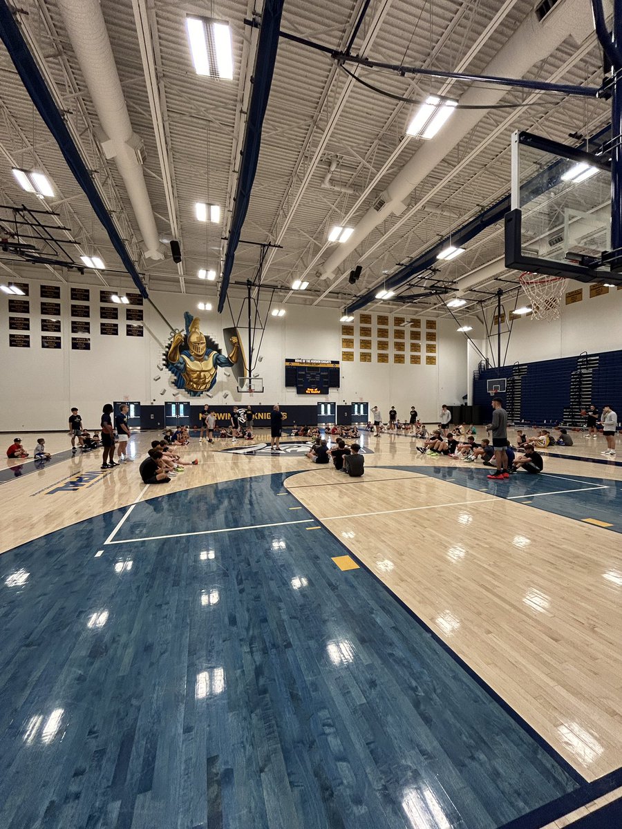 NorwinBoys's tweet photo. Our first day of youth camp is in the books! 80+ campers showed up and got better. Looking forward to the next two days of camp! Thanks to our coaches and players for volunteering their time! https://t.co/8EUAI6ZanR