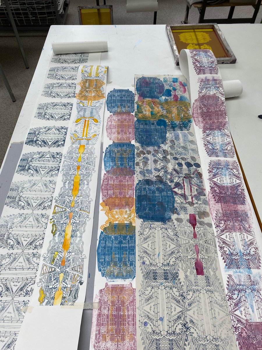 Exhibition prep begins! Our 3rd Form were busy this morning!
#ArtEducation