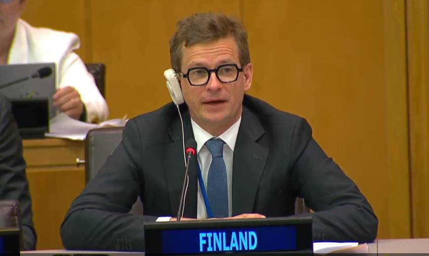 Finland's Mission to the UN 🇫🇮🇺🇳 (@finlandun) on Twitter photo Day 2⃣ of the Annual Session of the Executive Board of <a href="/UNDP/">UN Development</a>, <a href="/UNFPA/">UNFPA</a> and <a href="/UNOPS/">UNOPS</a>.
🇫🇮 DPR Ambassador <a href="/LVoionmaa/">Lauri Voionmaa</a> thanked <a href="/UNDP/">UN Development</a> for its important work, including on #digitalization.
Advancing rights-based and inclusive digitalization remains a key priority for Finland. Day 2⃣ of the Annual Session of the Executive Board of <a href="/UNDP/">UN Development</a>, <a href="/UNFPA/">UNFPA</a> and <a href="/UNOPS/">UNOPS</a>.
🇫🇮 DPR Ambassador <a href="/LVoionmaa/">Lauri Voionmaa</a> thanked <a href="/UNDP/">UN Development</a> for its important work, including on #digitalization.
Advancing rights-based and inclusive digitalization remains a key priority for Finland.