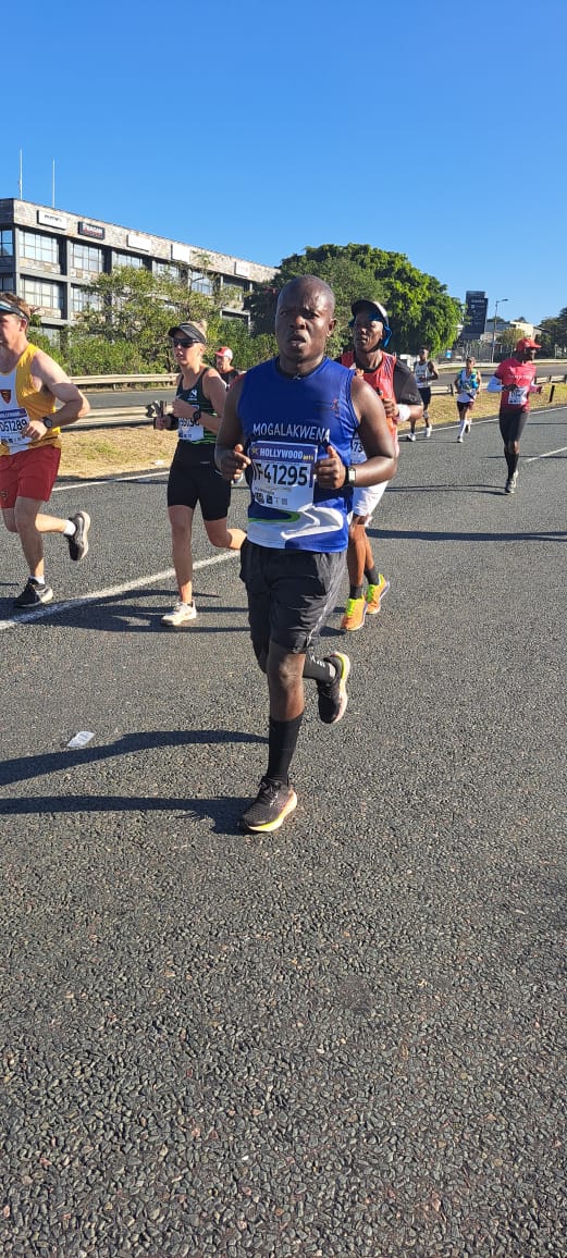 mogalakwenaac's tweet photo. 22/27 @TlhakoMr from Thabaleshoba Village, going for his 3rd consecutive @ComradesRace
You have put in the training, the Tlhakos are looking at you, you have inspired them @CubTrading
Goodluck Motshadibe! Lerato ke leo 💙 🤍 💚 
#FromHereWeRise #ReDiKwena #IPaintedMyRun #TrapnLos https://t.co/7JbmIYrc1f