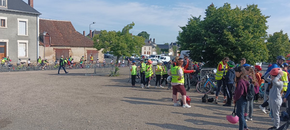 Première journée du p'tit braquet Usep entre Cluis, Neuvy et Fougerolles. Merci aux municipalités pour leur accueil, aux bénévoles pour leur aide et bravo aux élèves pour avoir réussi cette épreuve.cluis