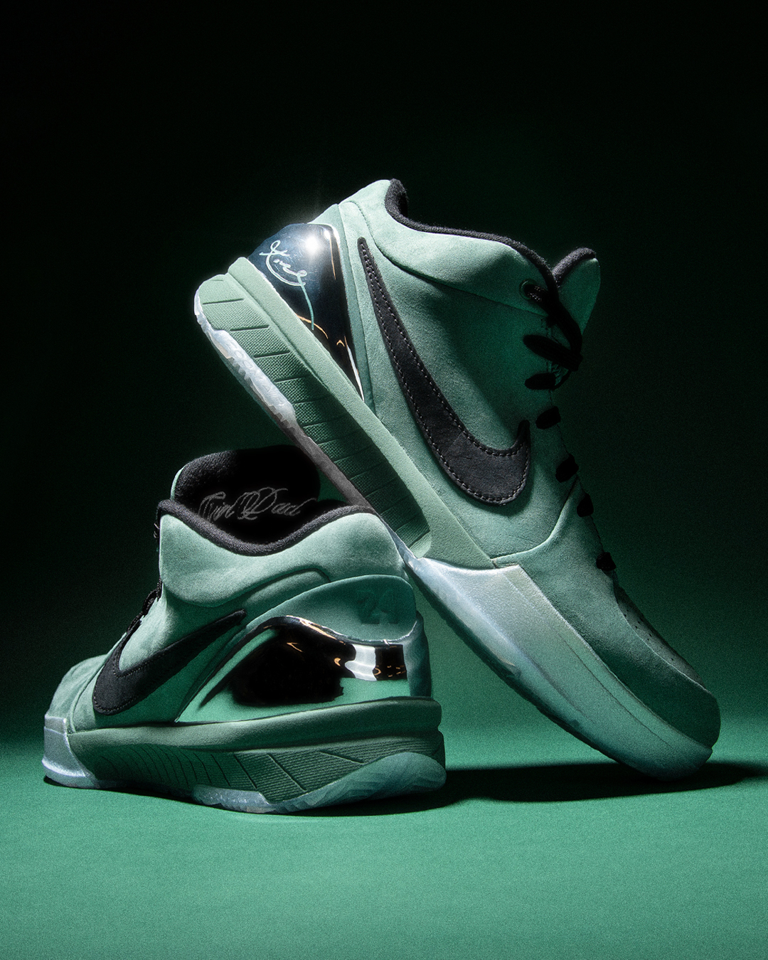 Foot Locker Canada on X Mamba and Mambacita forever. The Nike Kobe IV Protro Girl Dad is launching 6 7 in men s sizing at 10am EST ONLINE ONLY. Reservations are now available