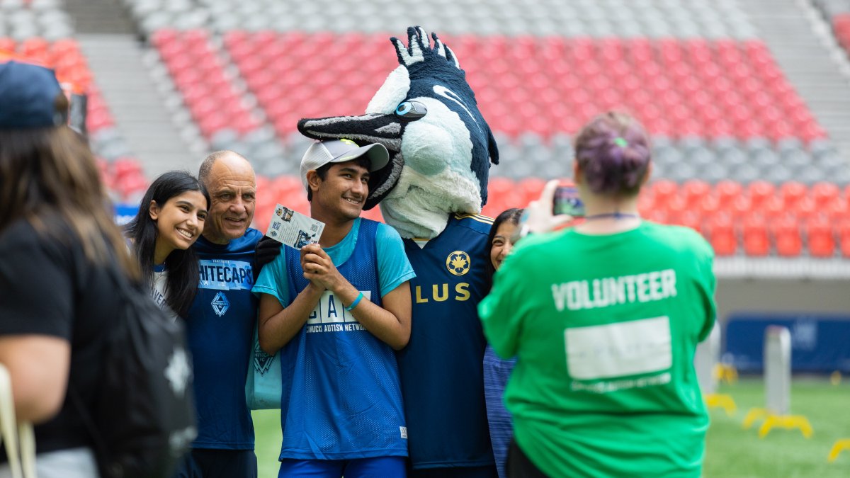 Canucks Autism Network tweet media