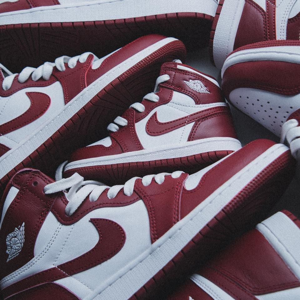 Ad: EXCLUSIVE DISCOUNT via Sneaker Politics
Air Jordan 1 Retro High OG "Artisanal Red"
Use code SNONLY for 35% OFF
(Free shipping on orders $250+)

M bit.ly/4dcOxH2
GS bit.ly/3waGjyA
PS bit.ly/4dqVbKa
TD bit.ly/3Wc6rnr