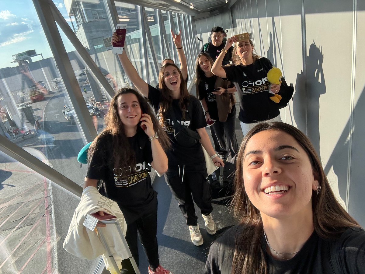 marserracanta's tweet photo. Hola Monterrey 💛🙃 
(Aitana tapa a @Juliatm_4 )
Aaaaaaaaaaaaaaaaaaaaaaaaaaa https://t.co/uKKo7Yqt6r