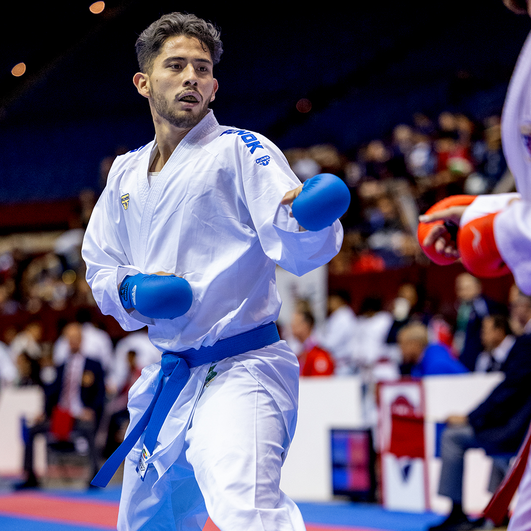 centuryma's tweet photo. Unmatched Speed, Unrivaled Performance. 🥊
#centurymartialarts #punok #takyon #kumite #martialarts #martialartist #unmatched #speed #performance #faster #stronger #unbeatable https://t.co/aU3THtg8ah