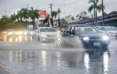 #ElSoldelaTarde Ante pronóstico de acumulados de lluvias de entre 100 y 180 milímetros, el comunicador @nieves_rd pide a la población estar alerta. @RCCMediaRD @ZOLFM1065 @Telefuturo23