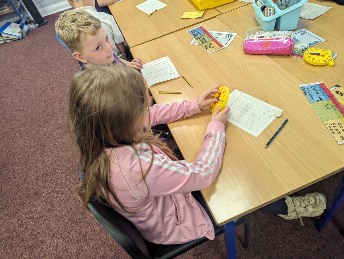 BPSDrParnell's tweet photo. We loved working on am and pm today, and converting 12- and 24-hour time. We categorised subjects from our pictorial timetable into am and pm, played an iPad game matching digital and analogue times, and completed some written problems 💪🏽#BPSNumeracy https://t.co/zCqugSxxmx