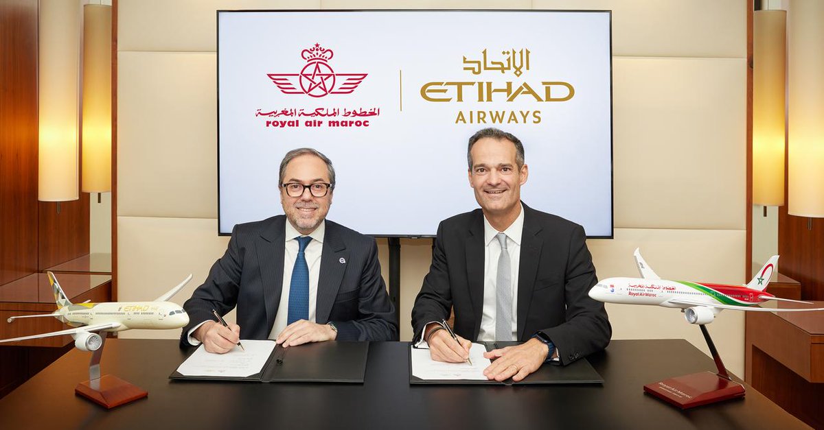 Gate7aviation's tweet photo. Royal Air Maroc 🇲🇦et Etihad Airways 🇦🇪renforcent leur collaboration au profit de leurs clients en signant un Mémorandum d'Entente visant à renforcer les liens de coopération dans de nombreux domaines #Eithad #RoyalAirMaroc #aviationnews https://t.co/PC7Ezo4J6T
