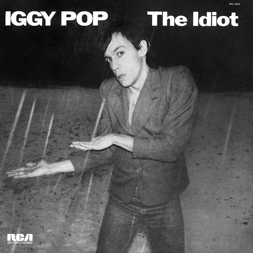Iggy Pop - The Idiot (1977)

A bloodless mix of Krautrock, funk and dead-eyed electronica, poised between depression and depravity; and as much an extension of Bowie as a Pop reinvention.

Vampiric, morose and immersed in withdrawal. The album that saved James Osterberg Jr.

🧵