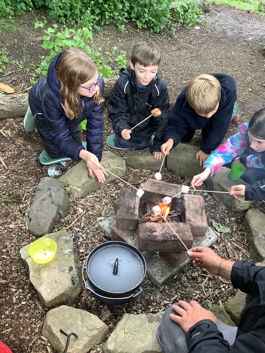 NewMillForest's tweet photo. Today at Forest School we made orange cake; baked in a dutch oven over an open fire. We scooped out oranges and placed cake mixture in the centre. We rounded off our culinary session, sampling obligatory S’mores…delicious! #NMJSForestSchool #LearningOutdoors #HealthAndWellbeing https://t.co/Ep41RAco32
