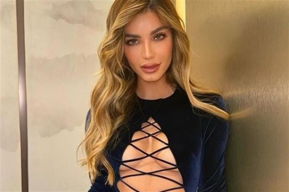 Aleska ya le dió en la madre hoy a MP de nuevo al revelar que ella ganaba igual o hasta mas que MP. 

Aleska FACTURANDO entre 15mil y 20mil dólares 💵SEMANALES en #Lcdlf4 

Cuéntame, Geraldine, ariadna, romeh, les pagaban igual? 😂😂😂

#AleskaTuPatrona #TeamMala