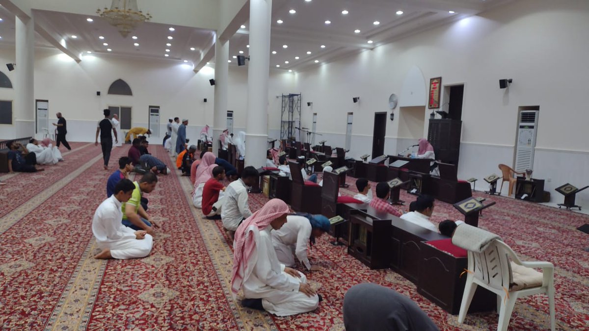Albarrak5day's tweet photo. لقطات من #يوم_الثلاثاء  ١٤٤٥/١١/٢٧هـ
من درس (الدروس المهمة لعامة الأمة) بعد صلاة العشاء في #جامع_عبدالعزيز_البراك
لفضيلة الشيخ عبدالله بن عبدالعزيز البكري - حفظه الله. https://t.co/xIondKANP2