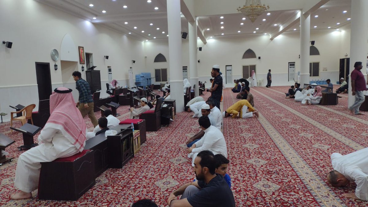 Albarrak5day's tweet photo. لقطات من #يوم_الثلاثاء  ١٤٤٥/١١/٢٧هـ
من درس (الدروس المهمة لعامة الأمة) بعد صلاة العشاء في #جامع_عبدالعزيز_البراك
لفضيلة الشيخ عبدالله بن عبدالعزيز البكري - حفظه الله. https://t.co/xIondKANP2